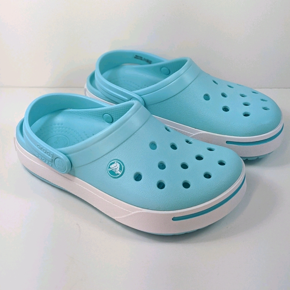 CROCS Classic Clog in Light Blue and White